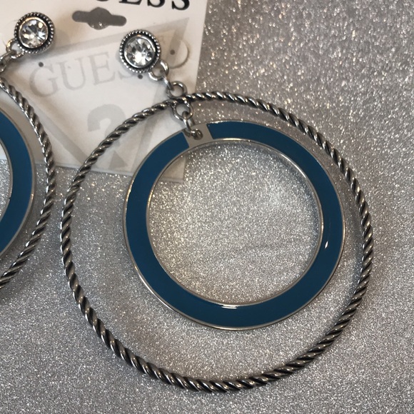 Guess pierced earrings. Never worn. - Picture 3 of 3